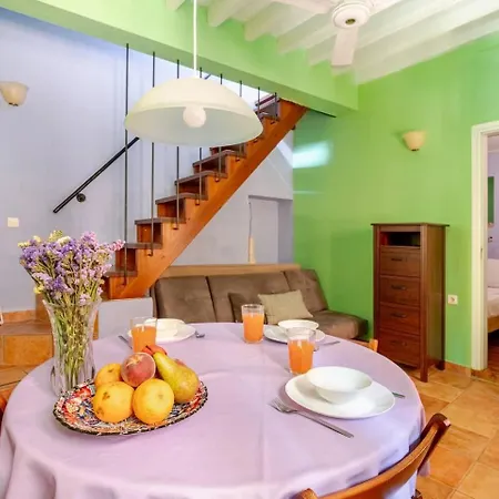 Serene House,beautiful Garden In Old Town Rhodes City