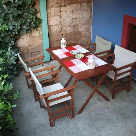 Semesterbostad Serene House,beautiful Garden In Old Town Rhodes City