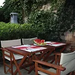 Hébergement de vacances Serene House,beautiful Garden In Old Town Rhodes City