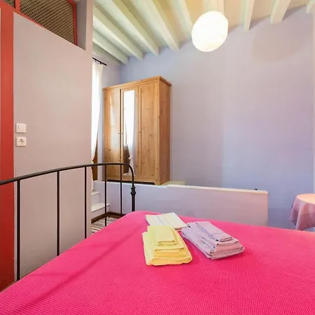 Casa vacanze Serene House,beautiful Garden In Old Town