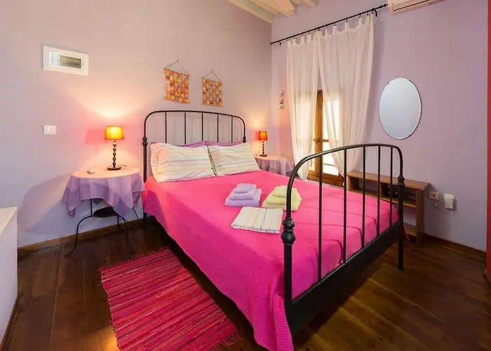 Serene House,beautiful Garden In Old Town Casa vacanze